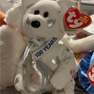 Kisses the bear hersheys kiss